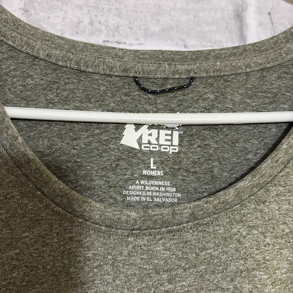 REI Top Womens Large Hiking Shirt Short Sleeve pale Green Soft T-Shirt Outdoor - Picture 2 of 5